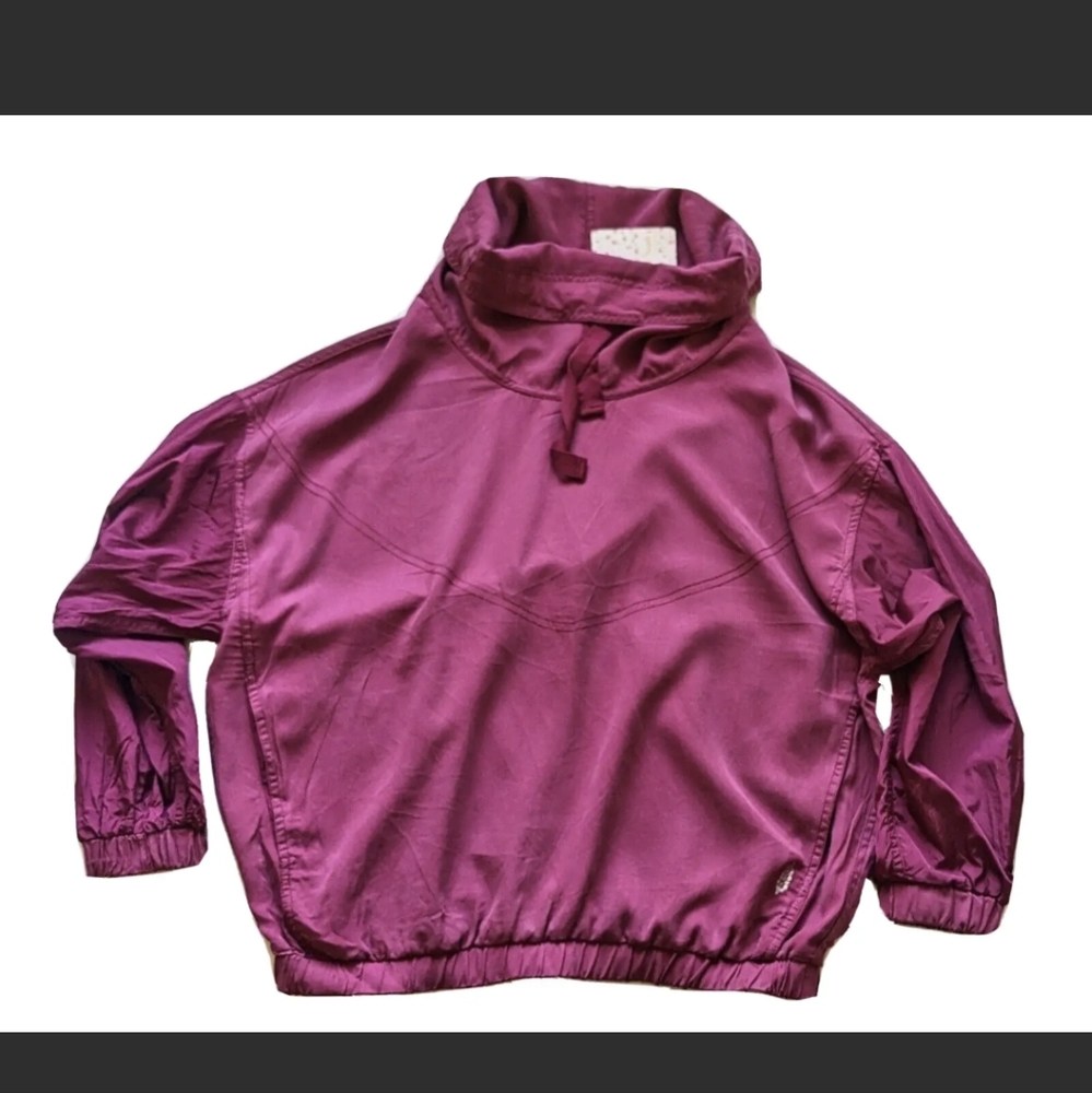 NWT Free People Jacket  Movement Far And Away Pullover Activewear Violet sz M